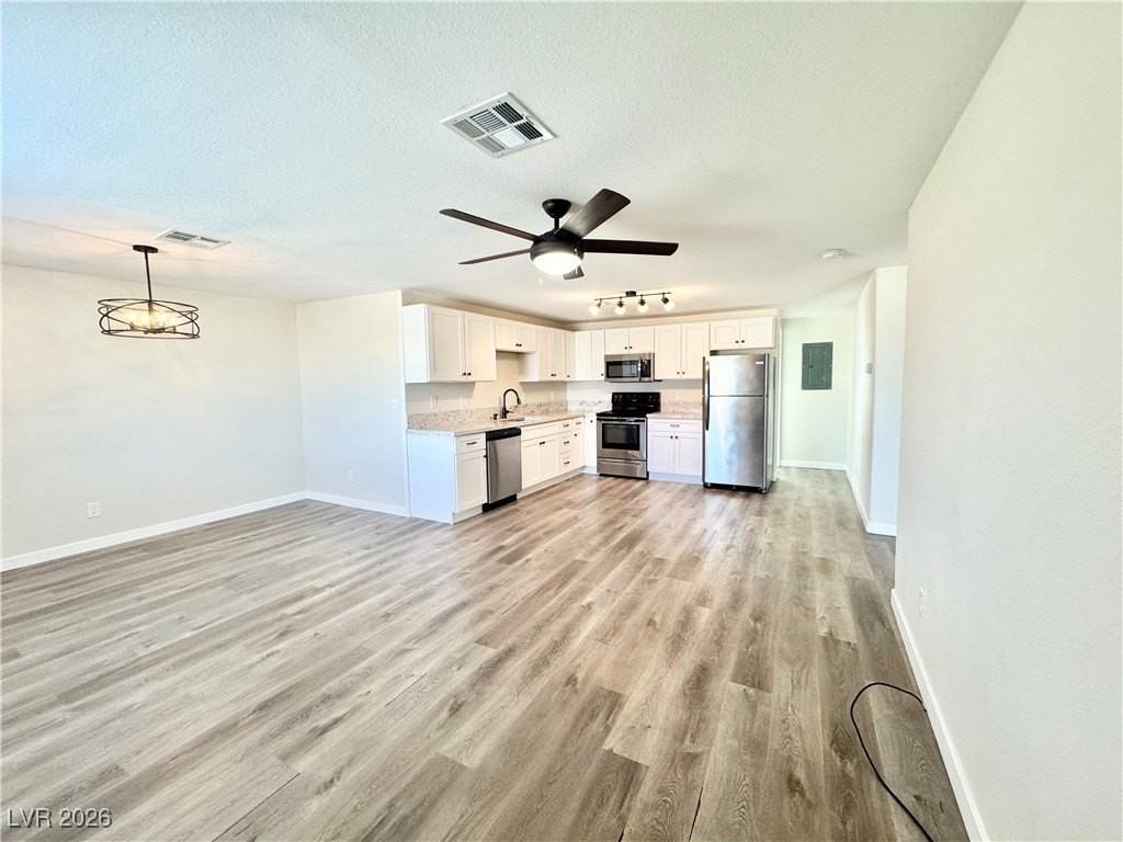 2081 S Dandelion St #4 - Photo 2 of 9