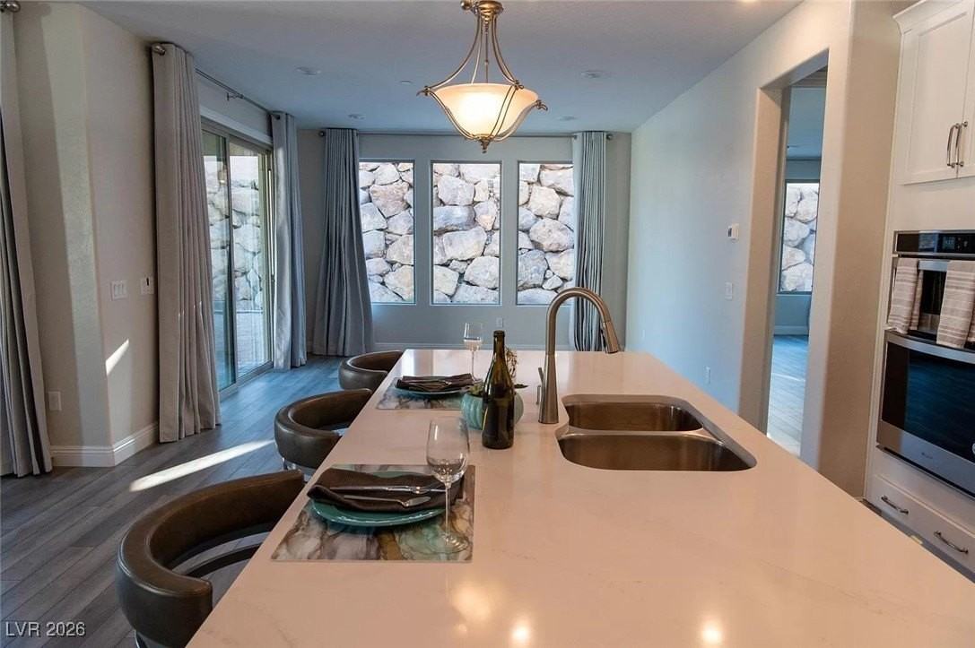 92 Lake Oasis St - Photo 4 of 40