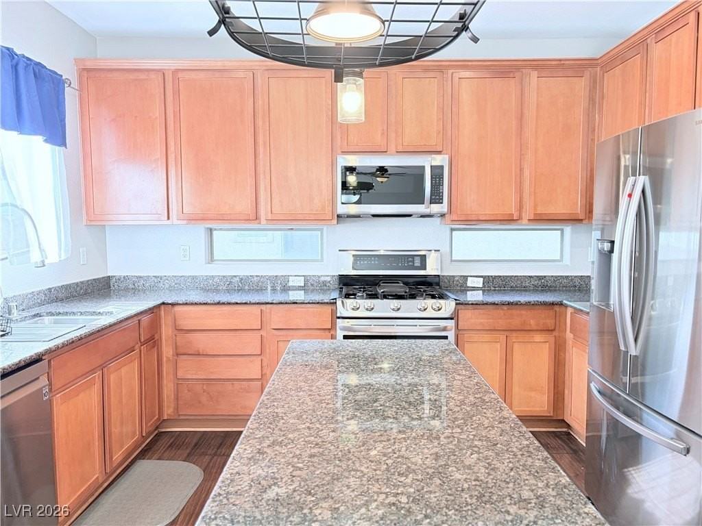 3429 Hansa Ave - Photo 3 of 24