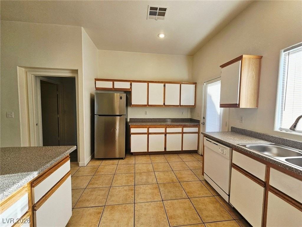 2035 Fred Brown Dr - Photo 7 of 25