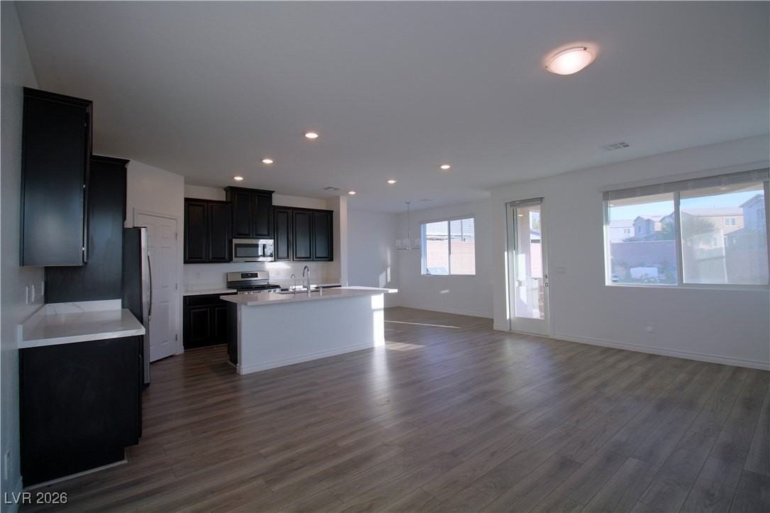 7002 Calvert Cliffs St - Photo 2 of 18