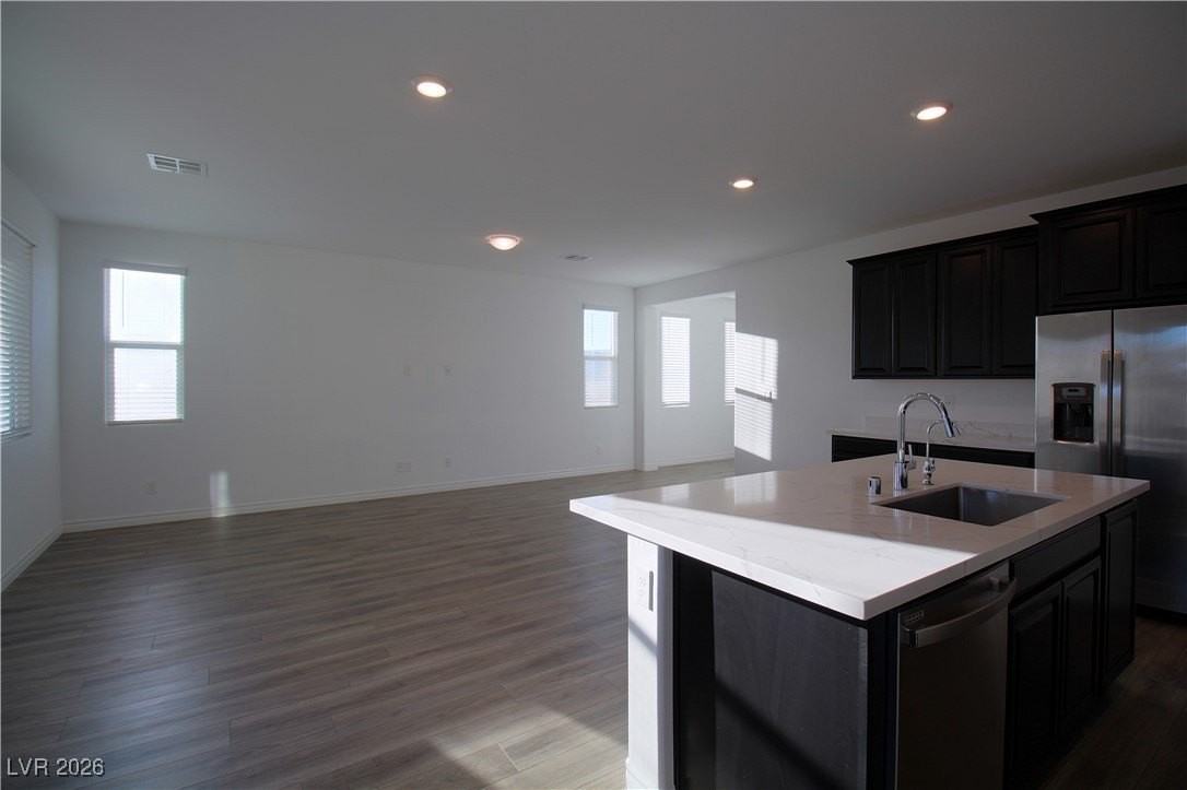 7002 Calvert Cliffs St - Photo 4 of 18