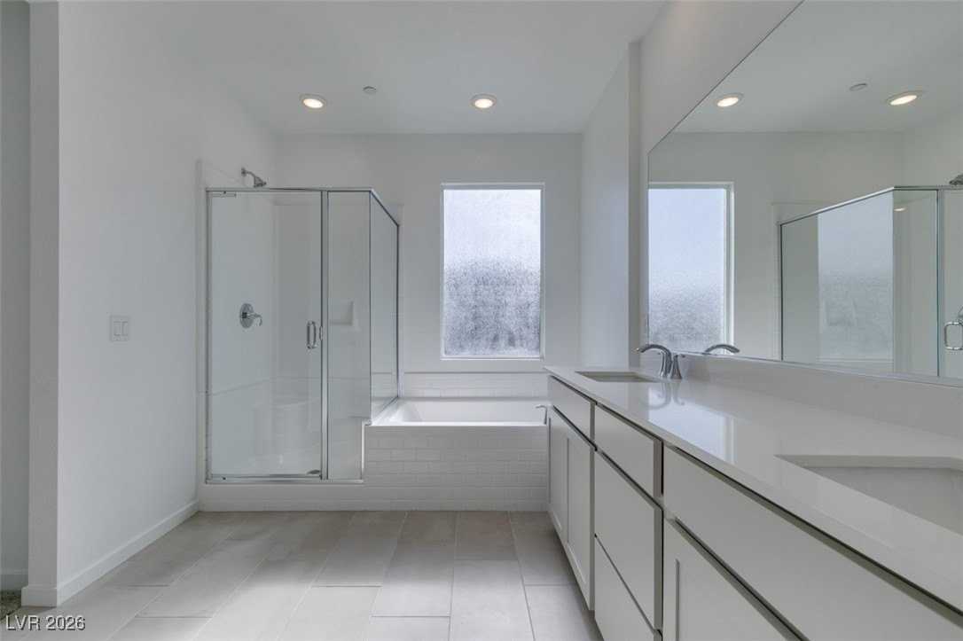 302 Walsh Peak Ave - Photo 4 of 50