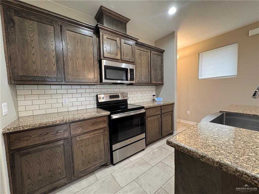 1306 E Sonador Dr S - Photo 5 of 23