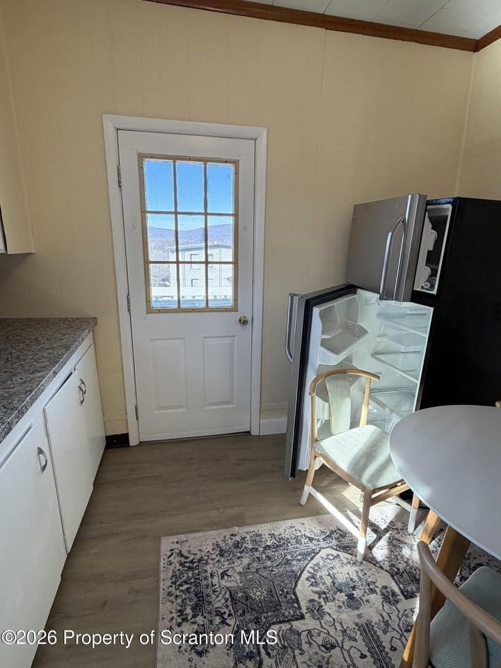 701 Main St Unit Rear #REAR - Photo 7 of 14