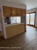 609 Main St Apt B #B - Photo 1 of 1