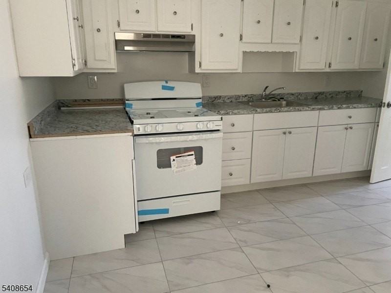 345 Sussex St - Photo 2 of 6