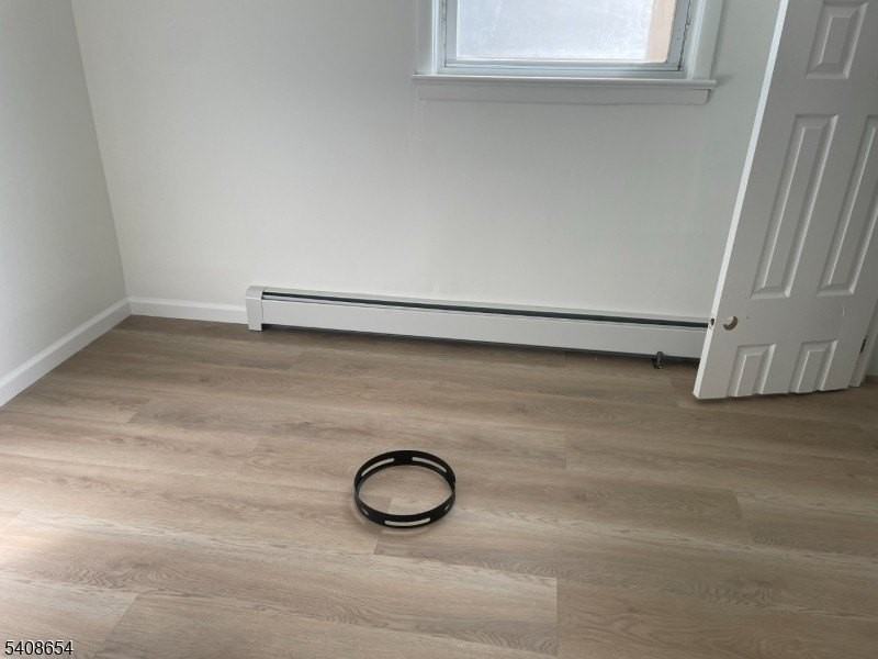 345 Sussex St - Photo 5 of 6