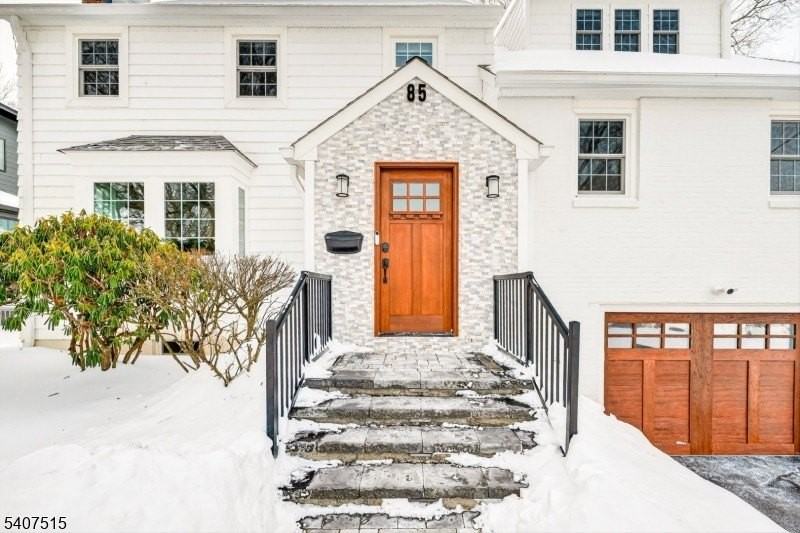 85 Orchard Rd - Photo 3 of 50