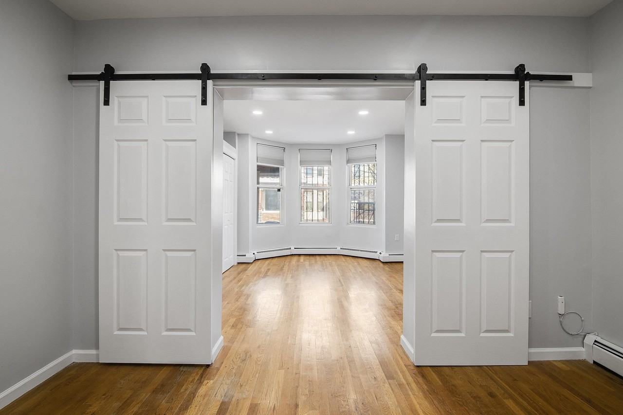 325 57th St #1 - Photo 5 of 7