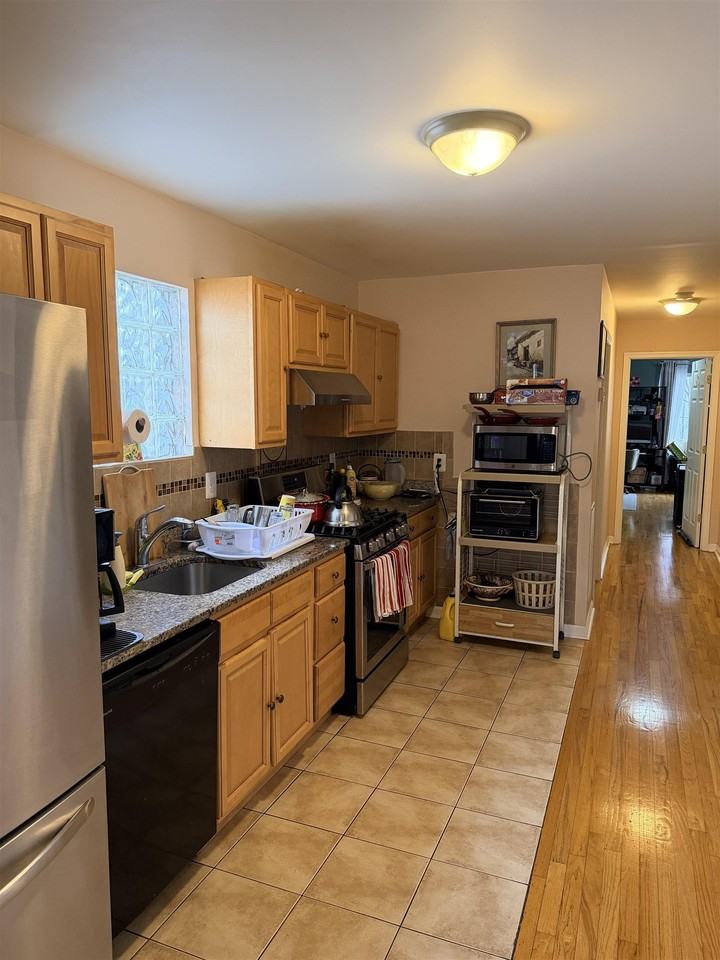 6118 Johnson Pl #1 - Photo 7 of 16