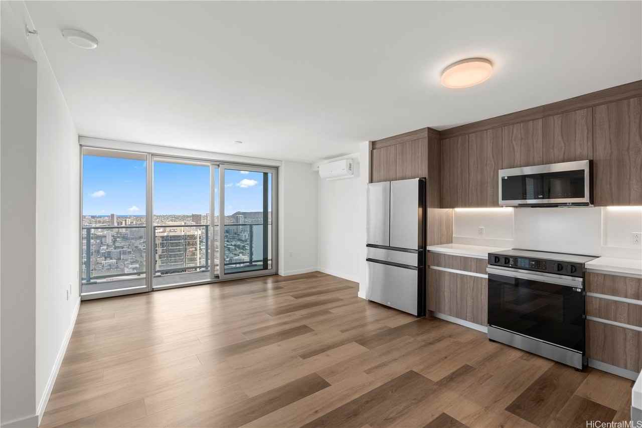 1515 Liona St Apt 4107 #4107 - Photo 3 of 25