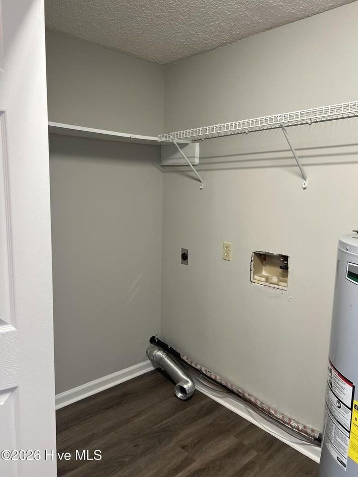 222 Cape Point Ln Unit B #B - Photo 7 of 23