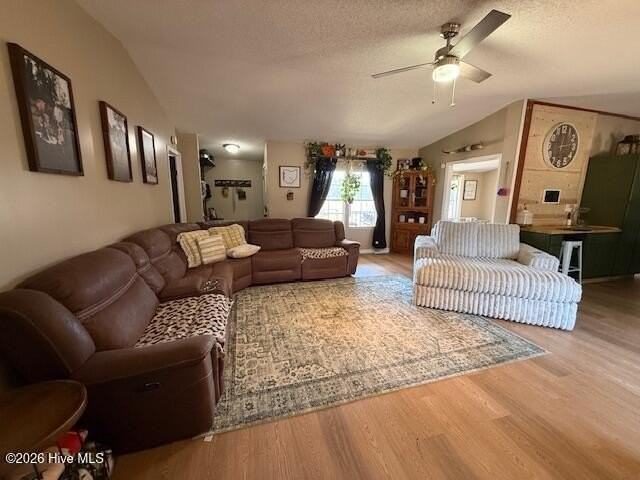 176 Old Fountain Rd - Photo 5 of 41