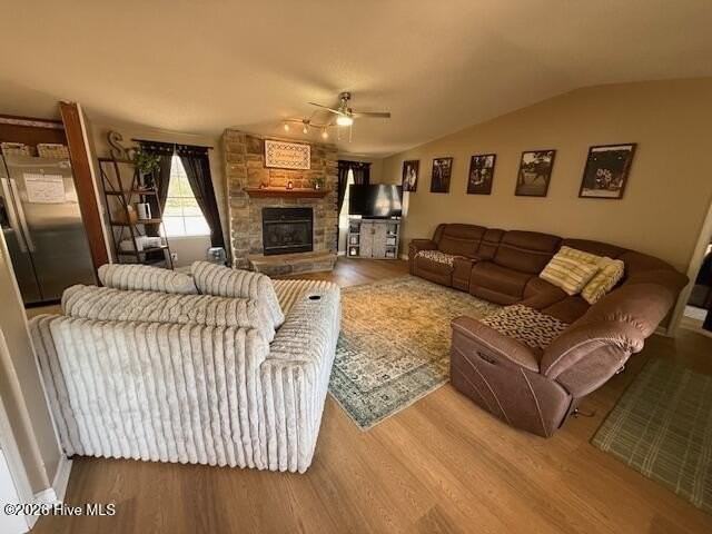 176 Old Fountain Rd - Photo 7 of 41