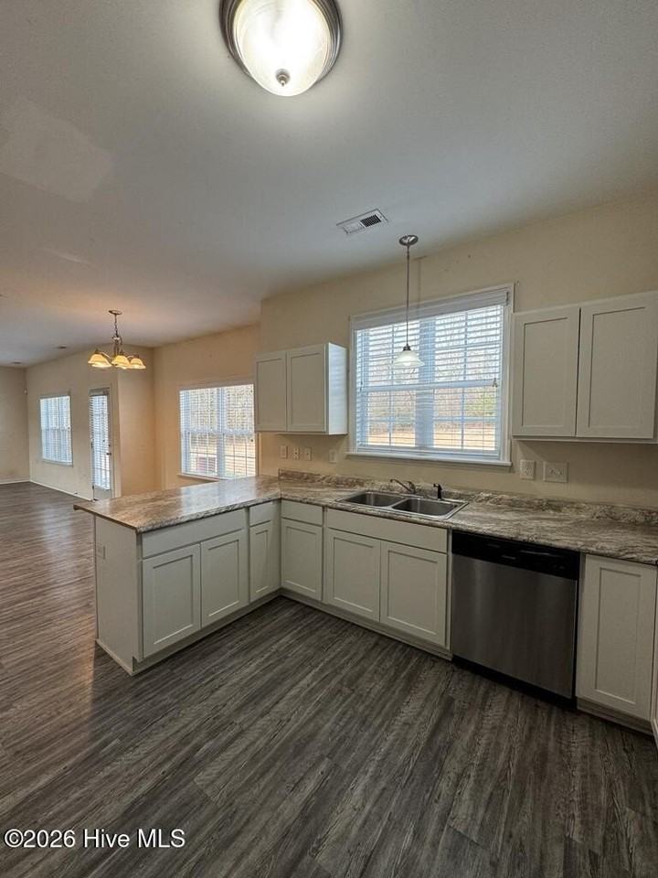 200 Bonanza Dr - Photo 7 of 25