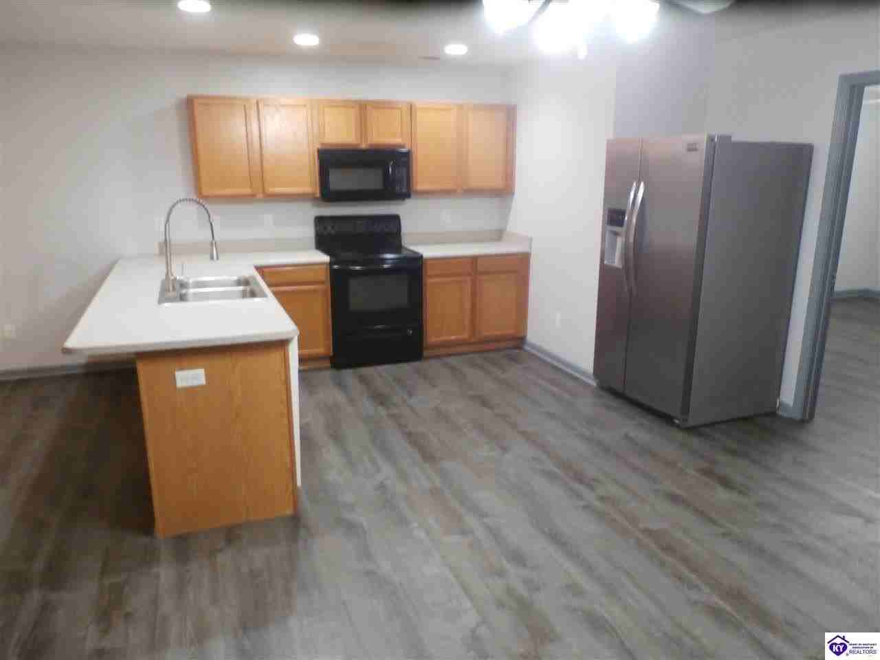 207 Cottrell Ln - Photo 3 of 11