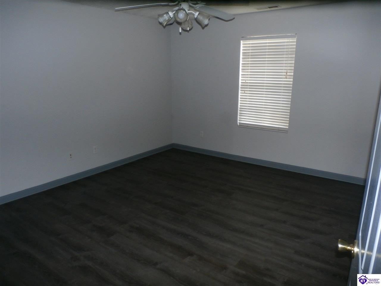 207 Cottrell Ln - Photo 6 of 11