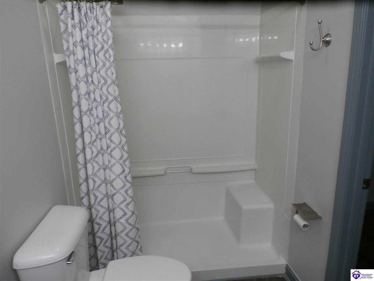 207 Cottrell Ln - Photo 7 of 11