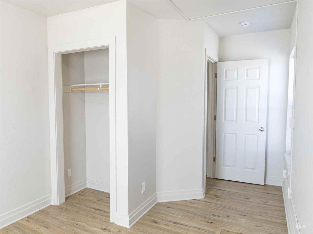 92 Nw 2nd Ave - Photo 7 of 24