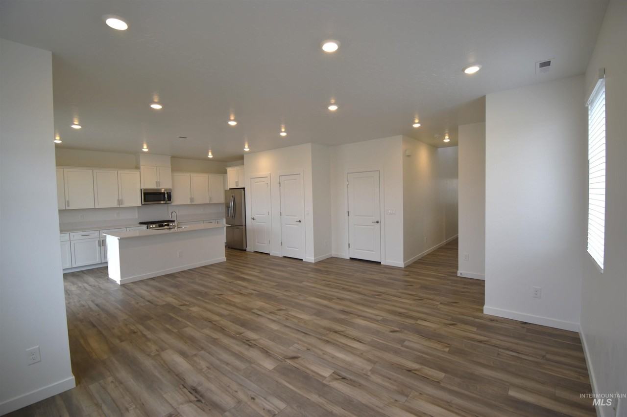 8191 W Grey Alder Dr - Photo 7 of 29