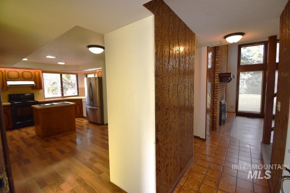 7344 W Modoc St - Photo 4 of 27