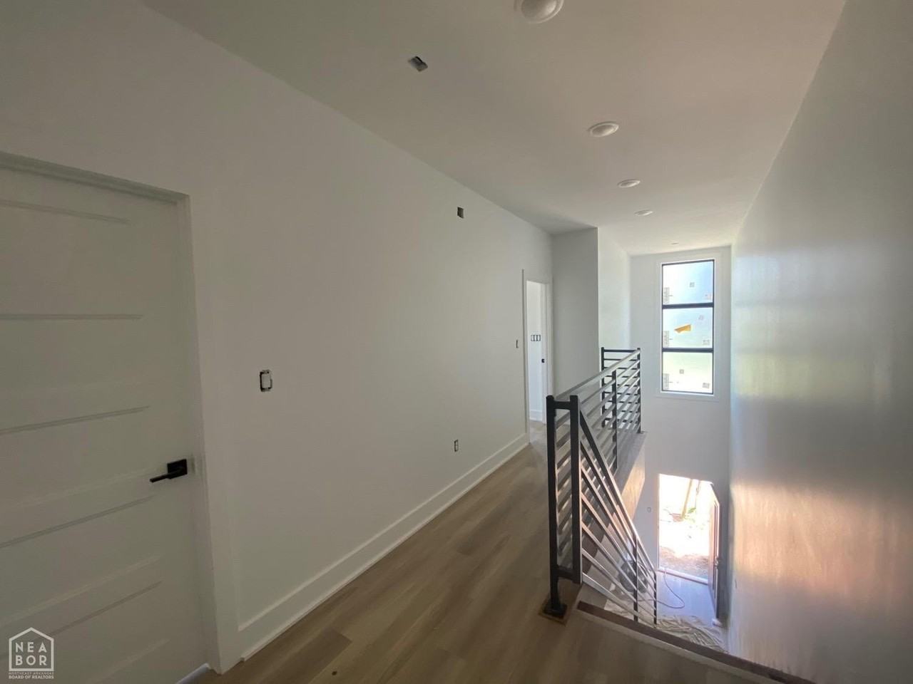 625 Gant St - Photo 6 of 13