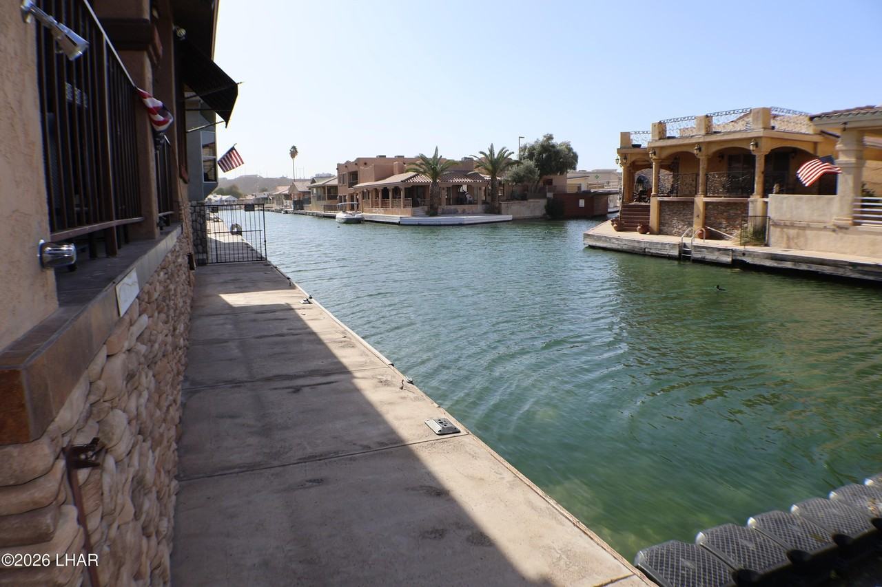 8720 Yaqui Loop - Photo 6 of 33