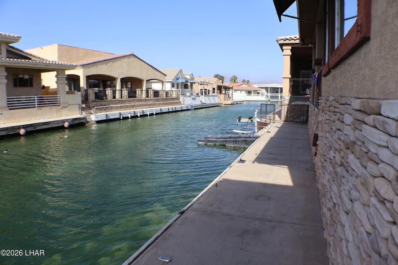 8720 Yaqui Loop - Photo 7 of 33