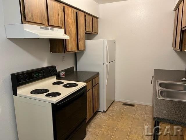 118 West St #B6 - Photo 3 of 7