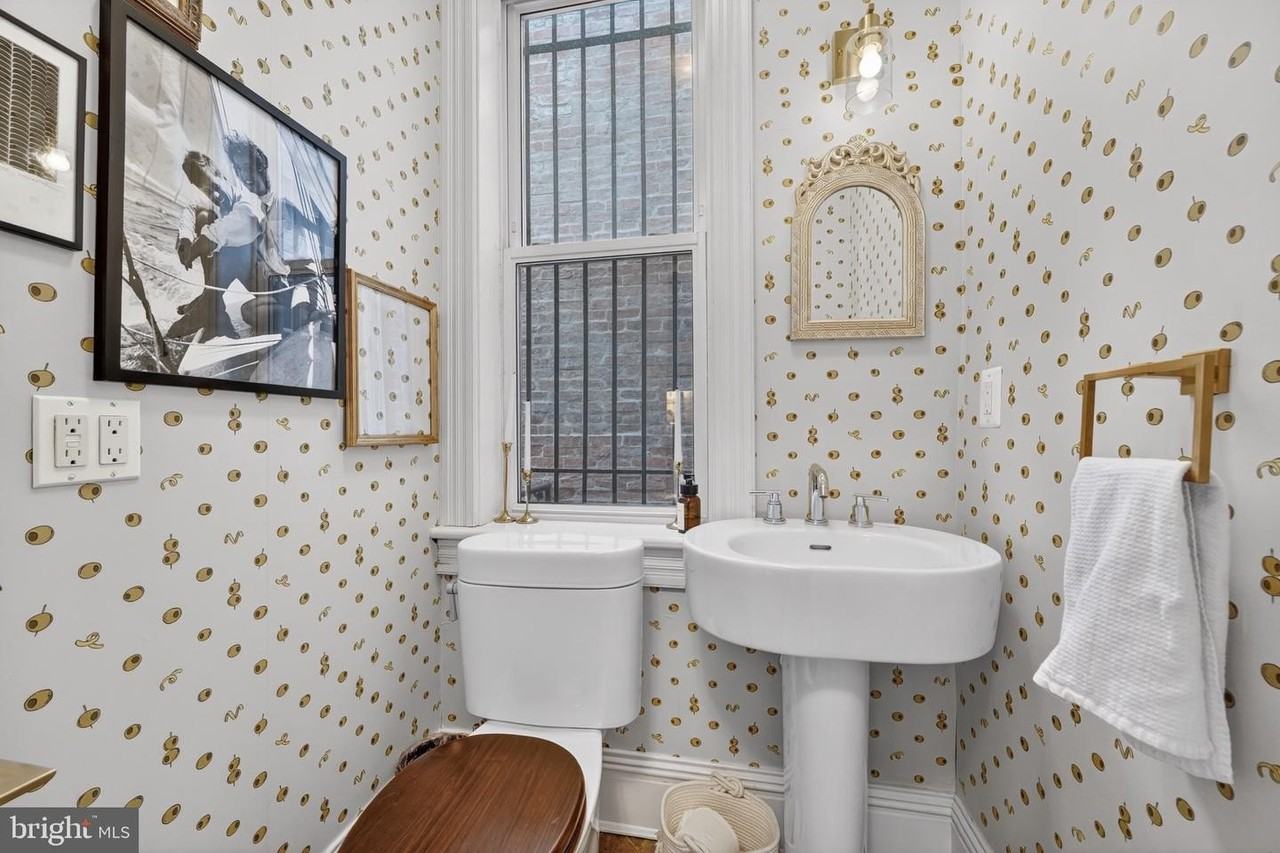 1731 Riggs Pl Nw - Photo 4 of 20