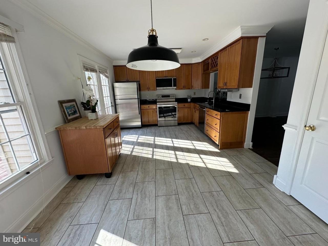 4713 Columbia Rd - Photo 6 of 39