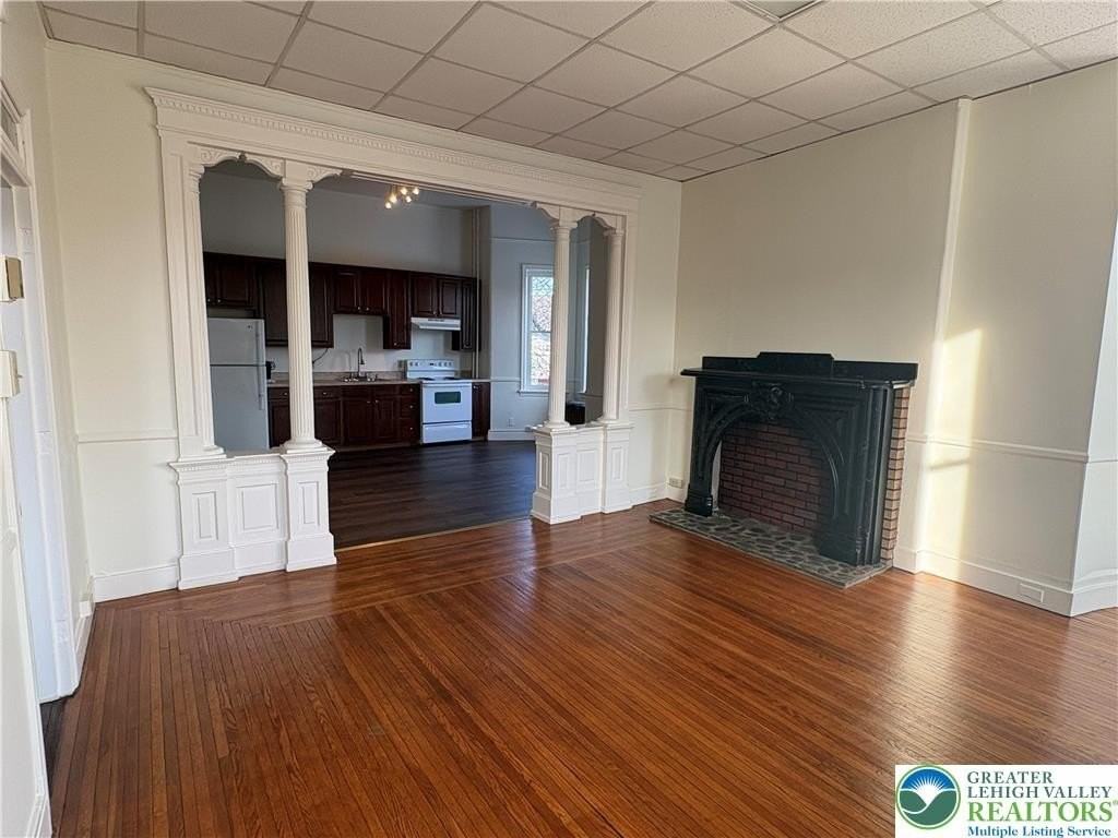 146 North St - Photo 2 of 18