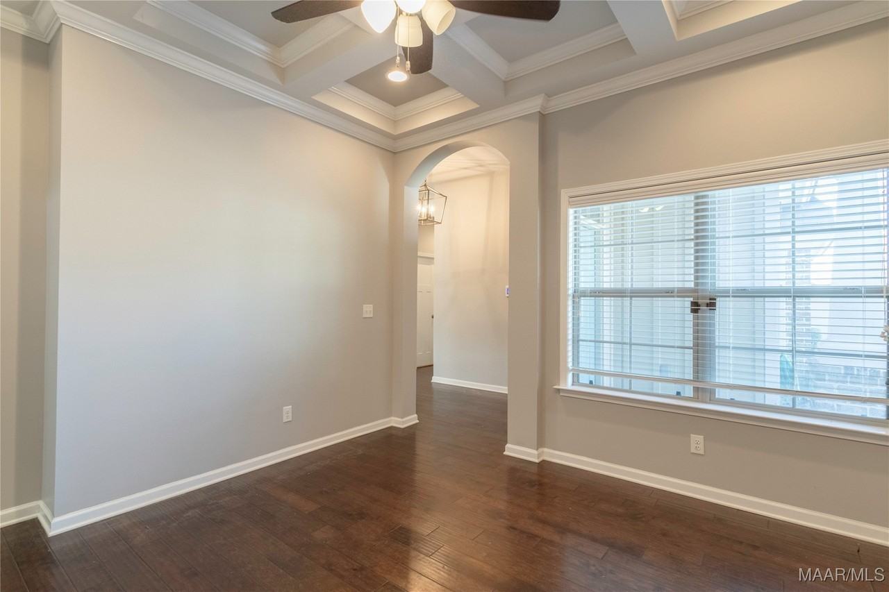 9153 Autumn Brooke Way - Photo 4 of 39