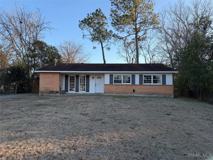 350 Southlawn Dr - Photo 1 of 1