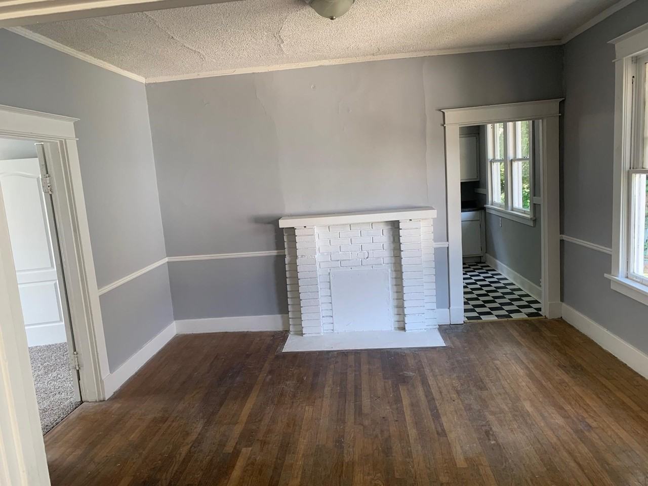 3417 Rockwood Ave - Photo 4 of 11