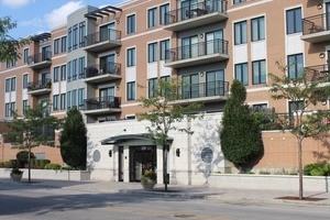 featured image of 135 S York St ##208