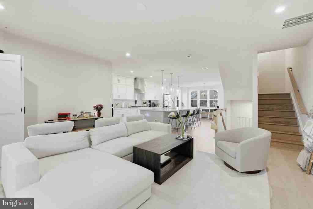 43489 Old Ryan Rd - Photo 2 of 30