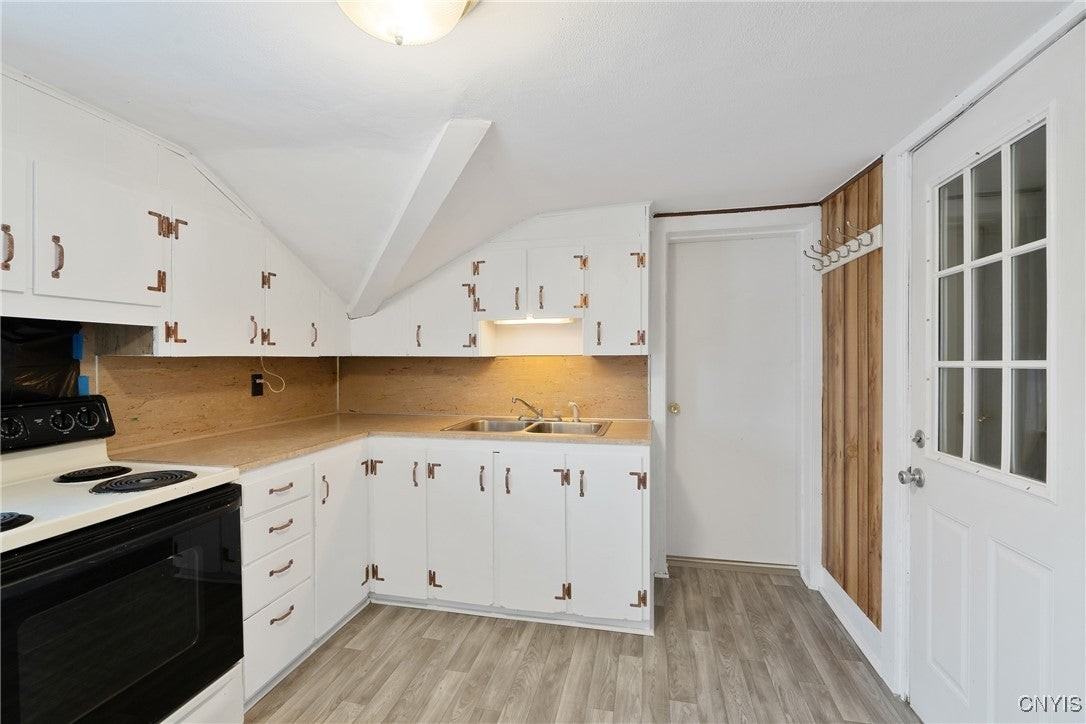 19 Park St - Photo 2 of 12