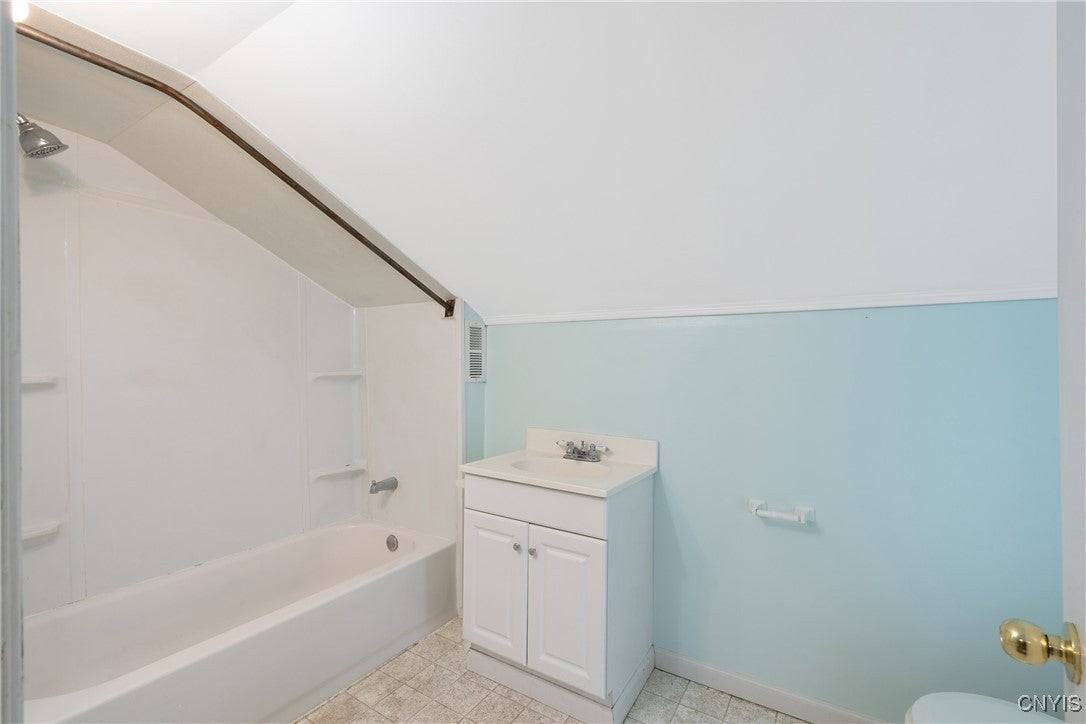 19 Park St - Photo 6 of 12