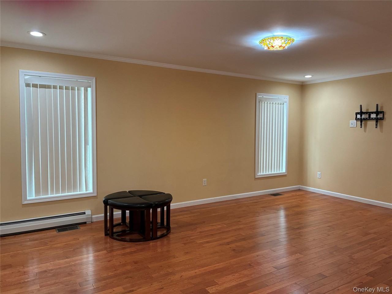 24 Alice Ct - Photo 4 of 30