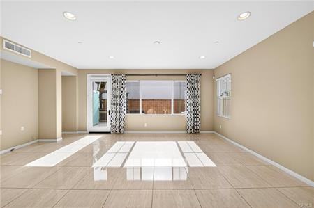 783 Gatun St - Photo 4 of 50