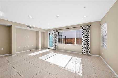 783 Gatun St - Photo 5 of 50