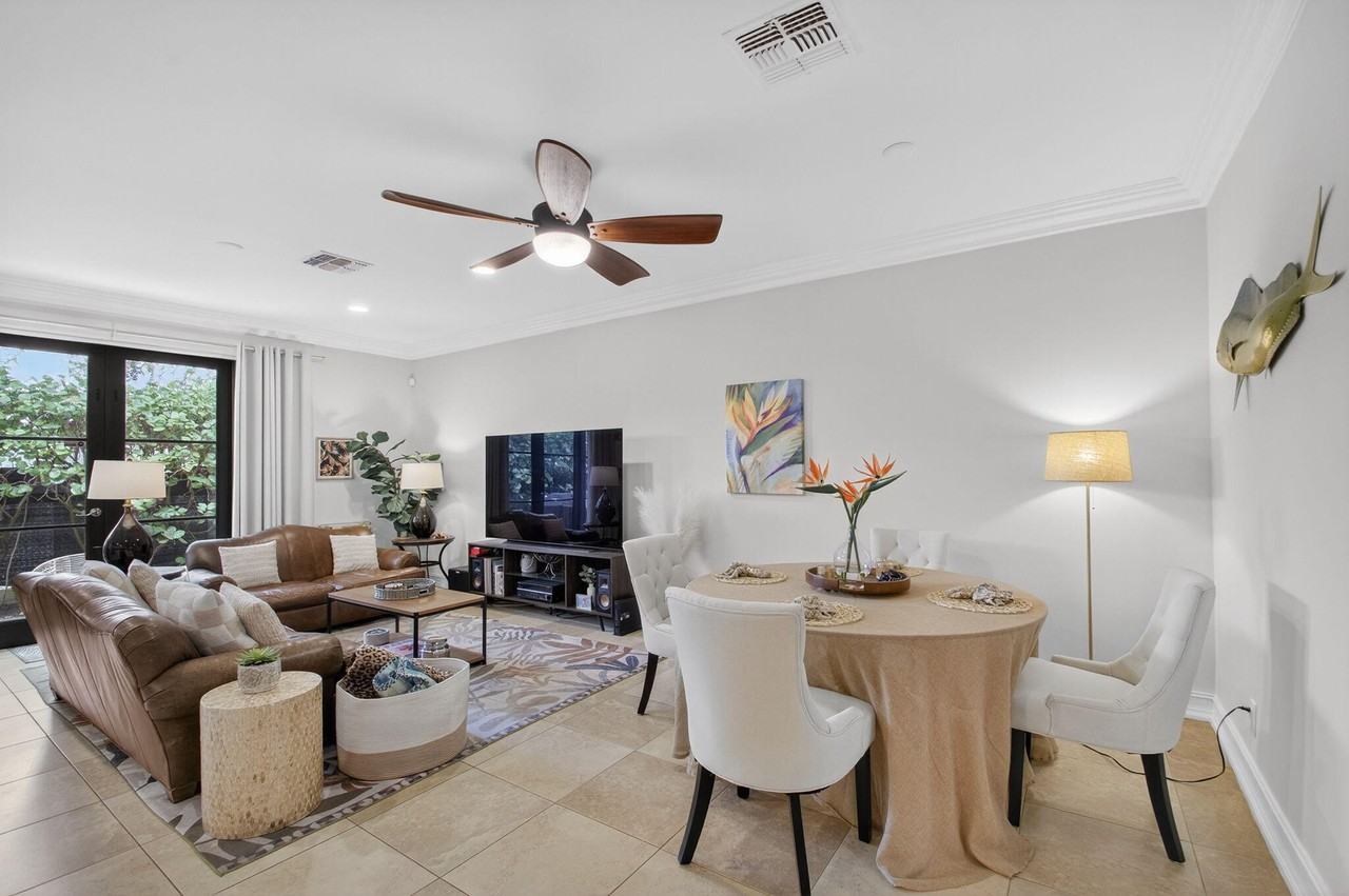 320 Via Villagio - Photo 6 of 40