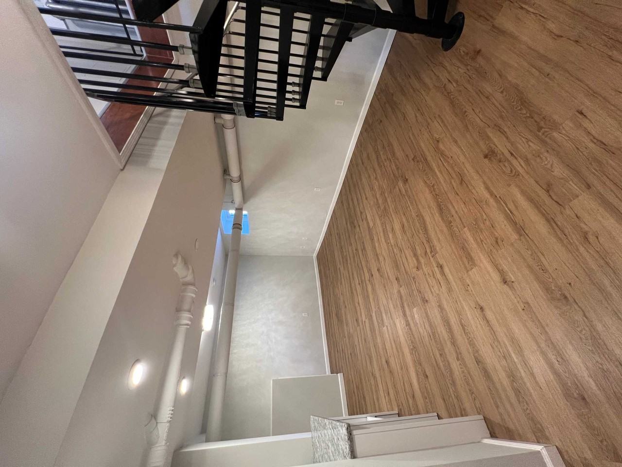 Farrington Ave - Photo 2 of 19