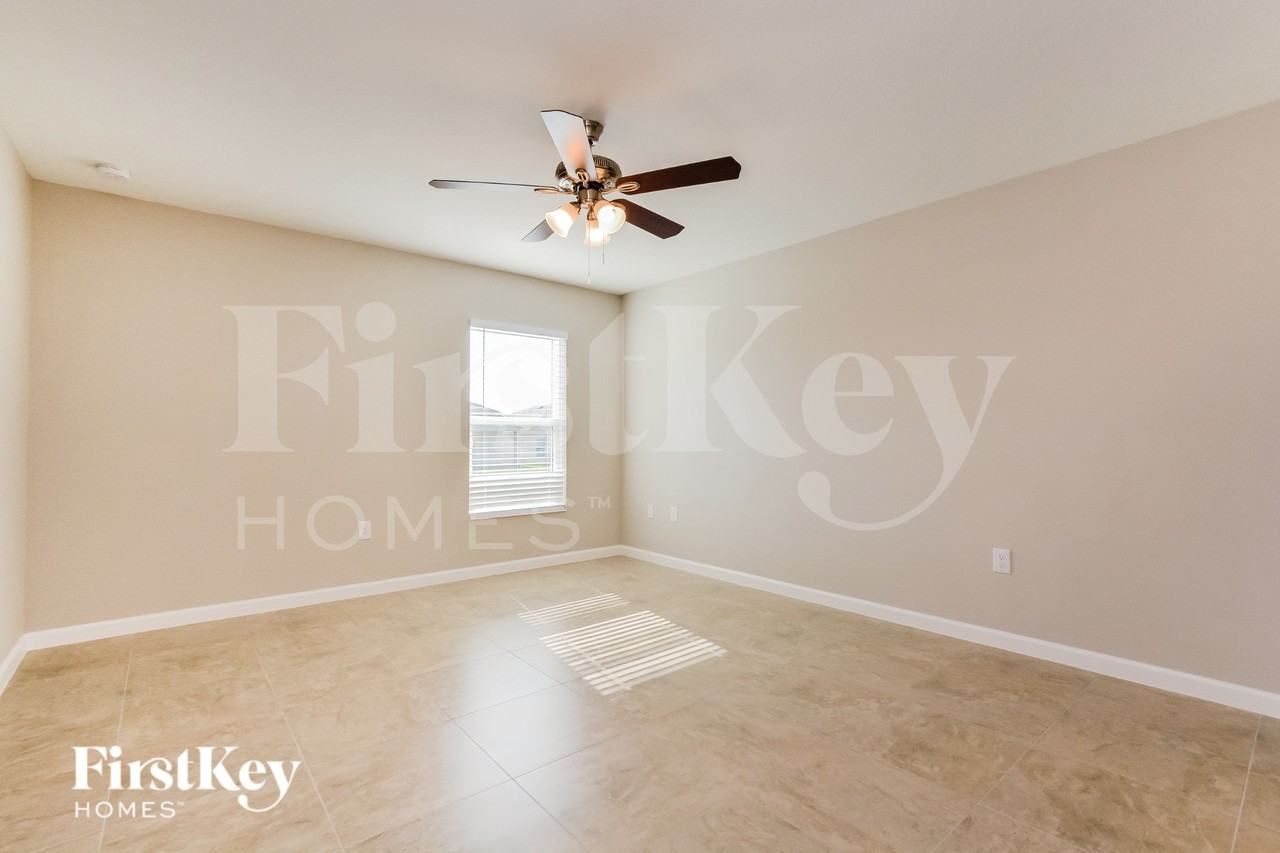 614 Lindbergh Way - Photo 7 of 15