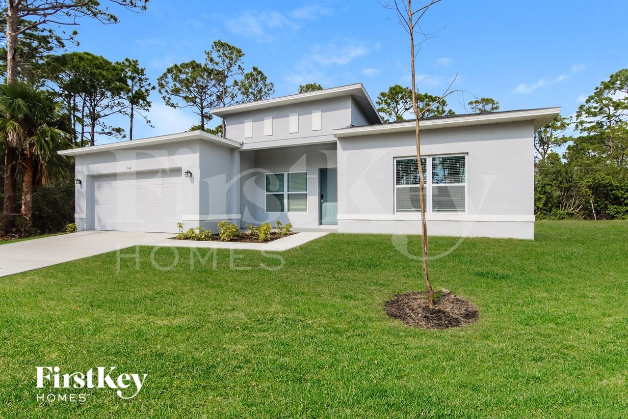 543 Waterside Rd Se - Photo 2 of 15