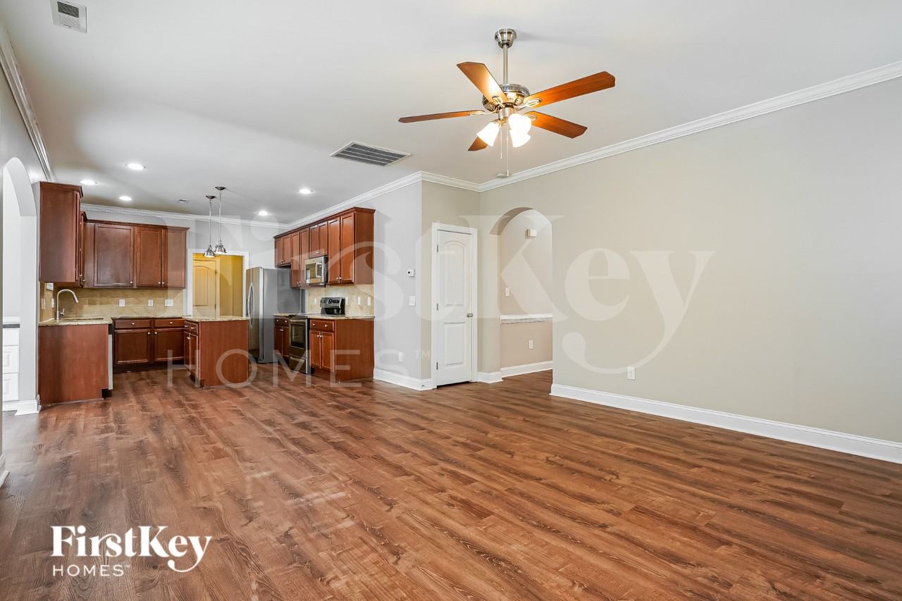 1225 Old Bramble Ln - Photo 2 of 19