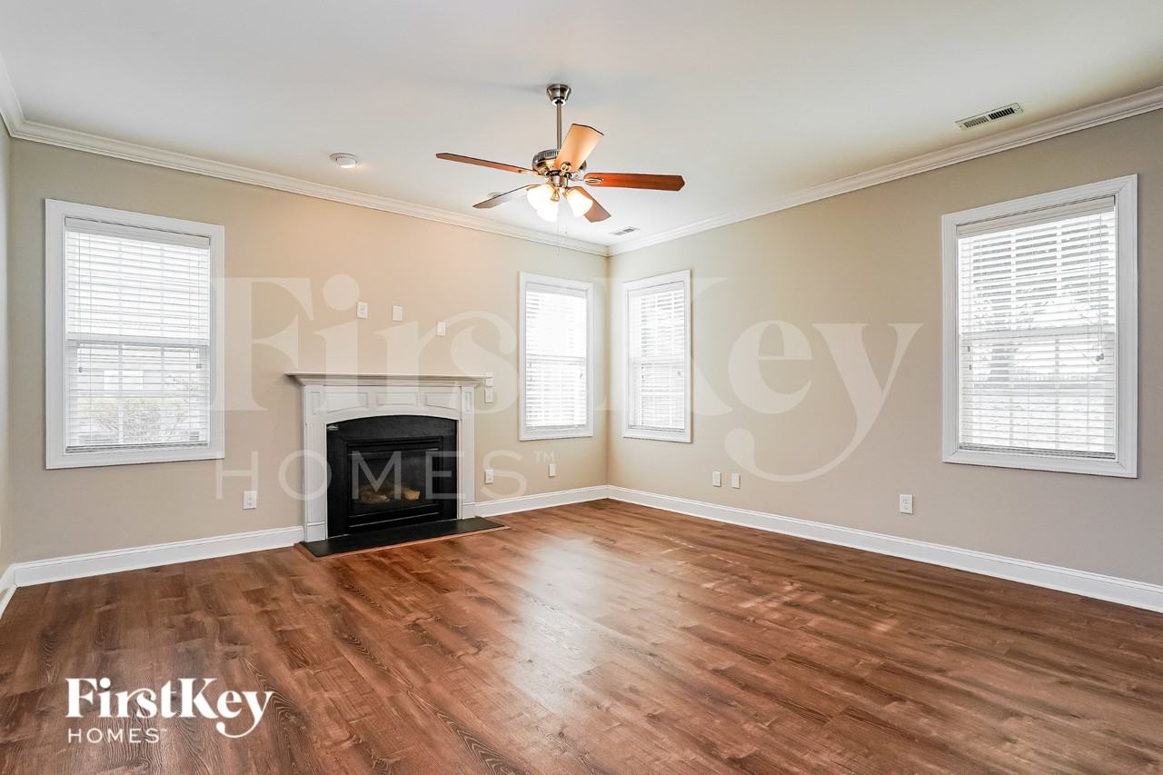 1225 Old Bramble Ln - Photo 3 of 19