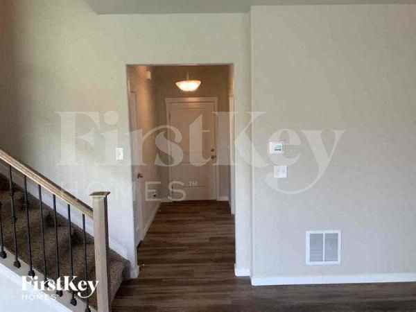 2752 Gobi Dr - Photo 2 of 11